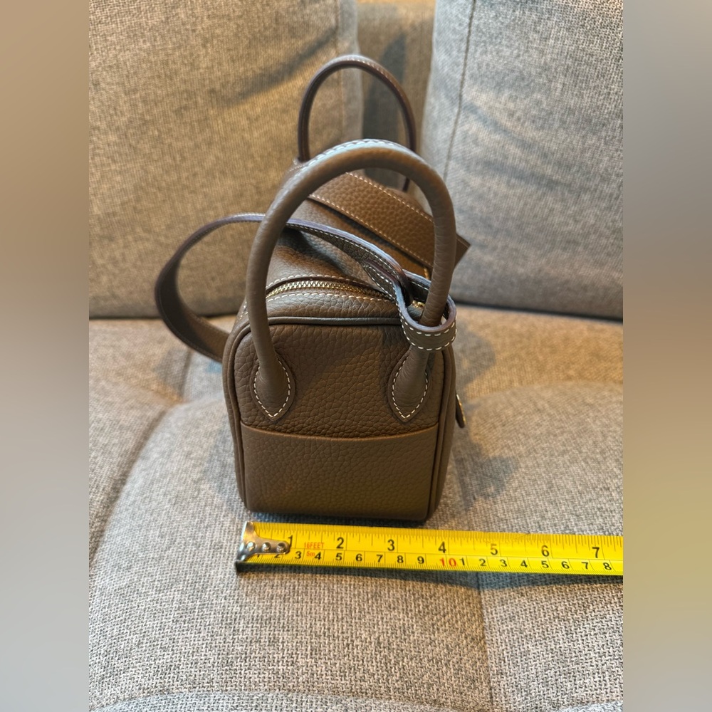 Elegant Brown Leather Women's Bag - Picture 9 of 11